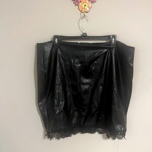 Shein Curve, 3x, black pleather mini skirt